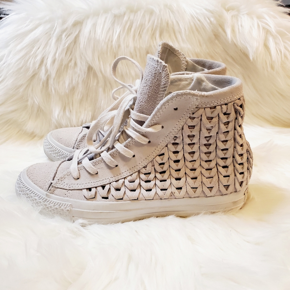 Suede Converse